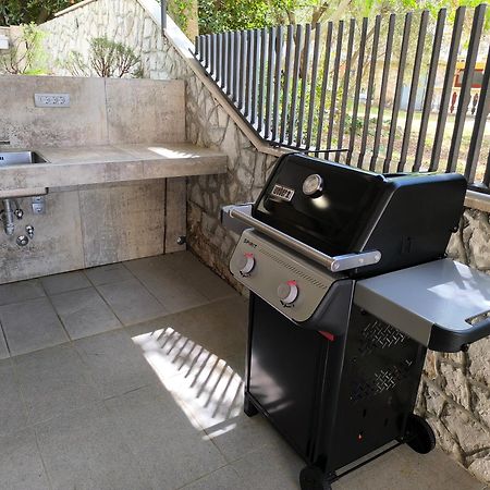 Apartman Emili Malinska Exterior foto
